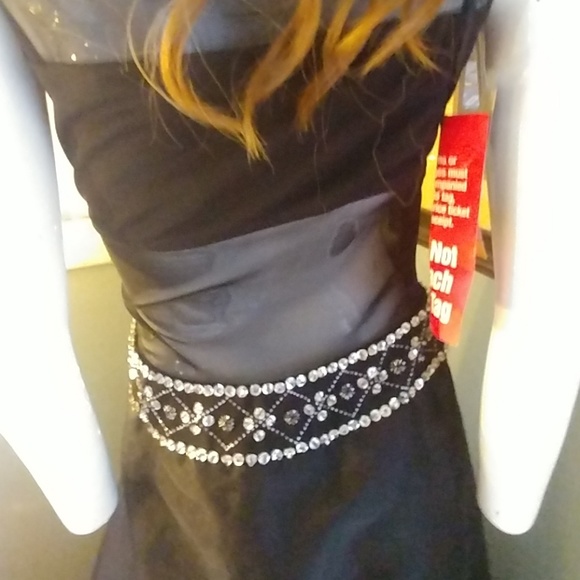 Evening/ Prom Dress! NWT! - Picture 4 of 5
